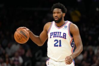 Joel Embiid 76ers pic