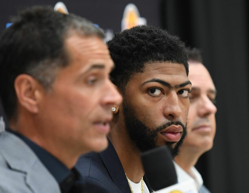 Former NBA's highest executive, Anthony Davis, responded to the center of the center, saying "it's a tough job"