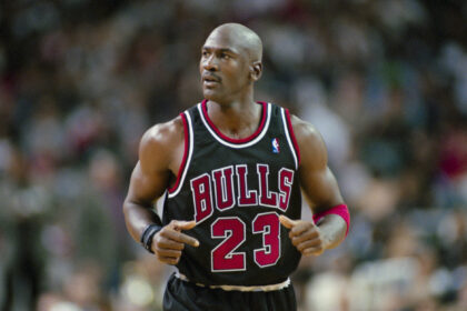 Michael Jordan's rival calls for 1991 Bulls protest over infamous handshake incident, shares behind-the-scenes reality