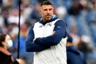 Mike Vrabel Titans pic