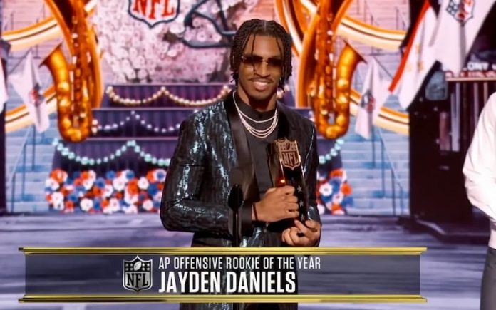 Jayden Daniels Rookie of the Year pic