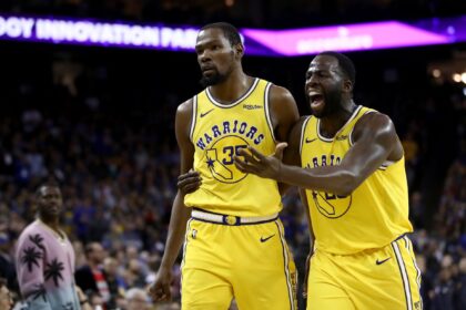 Kevin Durant tells Draymond Green that it's "annoying" but that's not why he refused the warrior trade